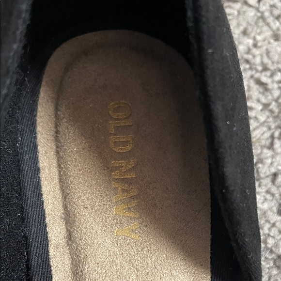 Old Navy Black and White Spotted Women's Flats 7.5 - Picture 2 of 6